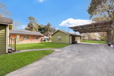 1402 Knight St, Houston, TX 77022 - photo 4