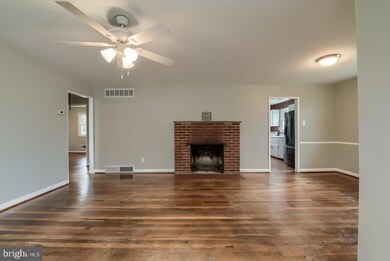 3817 Evelyn Dr, Wilmington, DE 19808 - photo 6