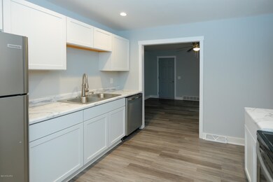 7021 W Main-107