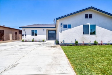 1601 1603 W 165th St, Compton, CA 90220 - photo 2