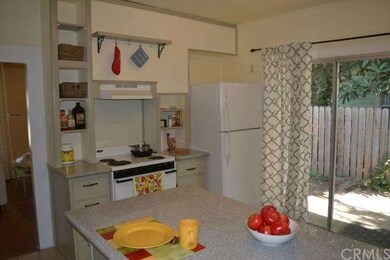 Kitchen front unit