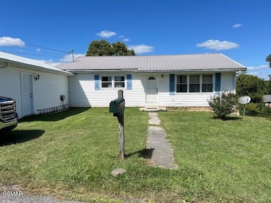 140 Diamond Cir, Newport, TN 37821 - photo 5