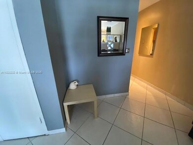 2899 Collins Ave unit 1002, Miami Beach, FL 33140 - photo 7