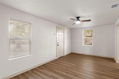 168 San Pedro St, Waco, TX 76705 - photo 4