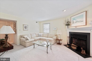 102 Meadow Ct unit 102, Glen Mills, PA 19342 - photo 3