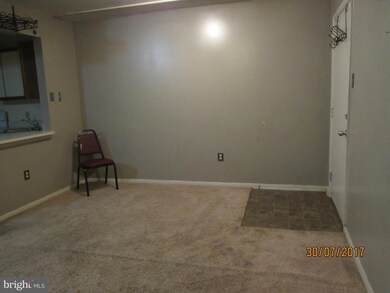 63 Ashlar Hill Ct, Parkville, MD 21234 - photo 4