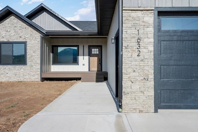 1632 Oak Crest Ct, Spearfish, SD 57783 - photo 2