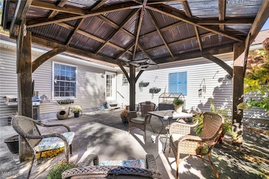 7292 Kenssington Dr, North Ridgeville, OH 44039 - photo 6