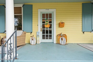 1 Exterior (3 of 5)