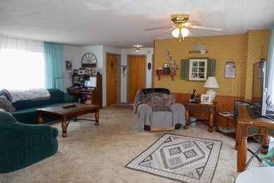 185 E Main St, Gilman, WI 54433 - photo 4