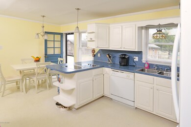 2521 Vernon Ave, Winterville, NC 28590 - photo 4