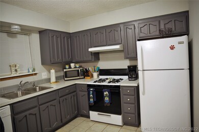 604 W 147th St S, Glenpool, OK 74033 - photo 4