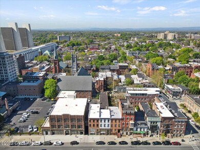 138 Washington Ave, Albany, NY 12210 - photo 4