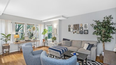 4915 N Hoyne Ave unit 2N, Chicago, IL 60625 - photo 2