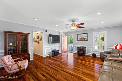 453 Padgett Rd, Maple Hill, NC 28454 - photo 3