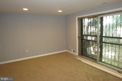 132 Daimler Dr unit 6, Capitol Heights, MD 20743 - photo 7