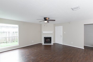 8715 High Mountain Dr, Houston, TX 77088 - photo 5