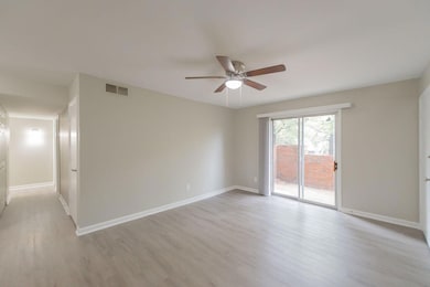 1080 Armstrong Mill Rd unit A, Lexington, KY 40517 - photo 4