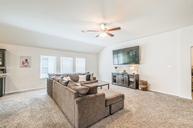 5185 Dry Hollow Dr, Alvin, TX 77511 - photo 5