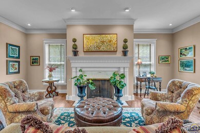 1500 SW Stratford Rd, Topeka, KS 66604 - photo 5