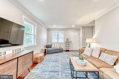 5637 Fenwick Dr, Alexandria, VA 22303 - photo 7