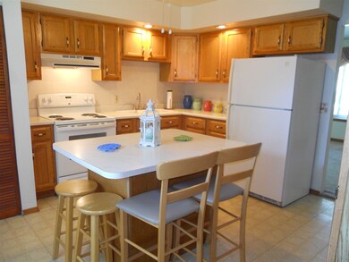 2310 Burningtree Ln, Kokomo, IN 46902 - photo 2