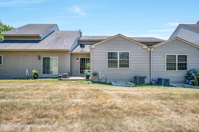 14 Fiore Ct, Duryea, PA 18642 - photo 2