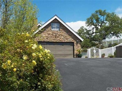 Notice the gorgeous stone work....