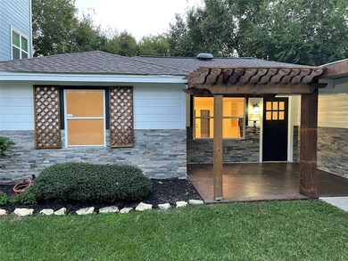 3534 Noah St, Houston, TX 77021 - photo 2