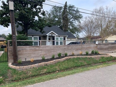 4307 Delhi St, Houston, TX 77022 - photo 2