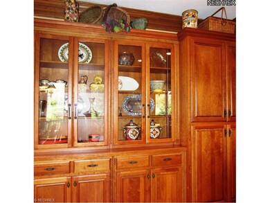 300 Camden Ln, Aurora, OH 44202 - photo 3