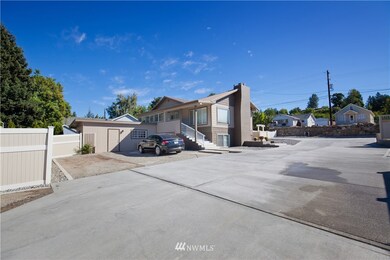 1922 Sunset Hwy N, East Wenatchee, WA 98802 - photo 3