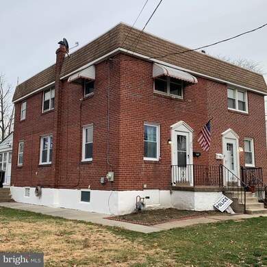 423 Crotzer Ave, Folcroft, PA 19032 - photo 4