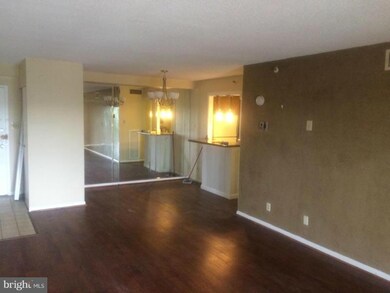 Racquet Club Condominium unit 810, Hyattsville, MD 20783 - photo 4