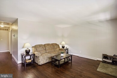 804 Woodsdale Rd, Catonsville, MD 21228 - photo 6