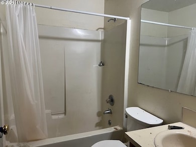 1082 SW 179th Ave, Beaverton, OR 97003 - photo 5