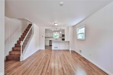 1302 Greenview Dr, Bethlehem, PA 18018 - photo 6