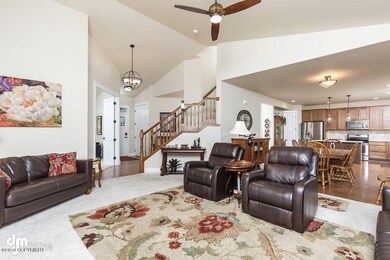 Living Room 20190502-DW-49224-SMALL
