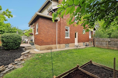 48-web-or-mls-Holmesdale Ct-2805-048