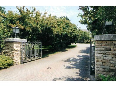 126 S Jerry Cove, Wakefield, RI 02879 - photo 3