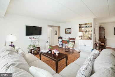 92 Oakridge Dr unit 92, Langhorne, PA 19047 - photo 3