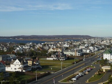 45 Ocean Ave unit 12E, Monmouth Beach, NJ 07750 - photo 4