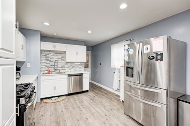 609 Maple Ln, Brownsburg, IN 46112 - photo 4