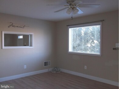 209 Cabbel Dr, Manassas Park, VA 20111 - photo 2