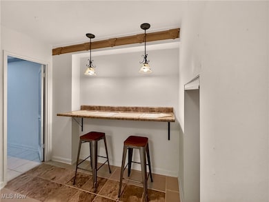 South Park Manor unit 512, Shaker Heights, OH 44120 - photo 6