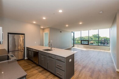 1 University Way unit No. 515, Iowa City, IA 52246 - photo 2