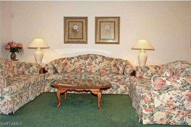 LIVING ROOM AREA