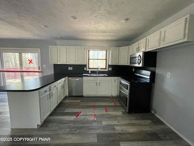 9685 Stony Hollow Dr, Tobyhanna, PA 18466 - photo 5