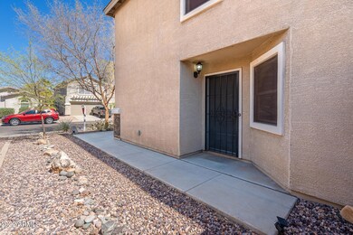 02_Front_02