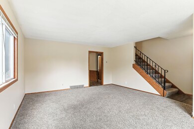 502 Shadyside Cir, Hopkins, MN 55343 - photo 5